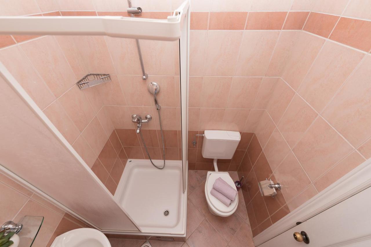 Skiljini Dvori - Studio-Apartman 1 Макарска Екстериор снимка